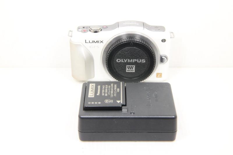 【中古】パナソニック(Panasonic) 鏡鑑受け答え一眼写真機 ルミックス GF5 上半身 1210万絵素 甲殻白いこと DMC-GF5-W