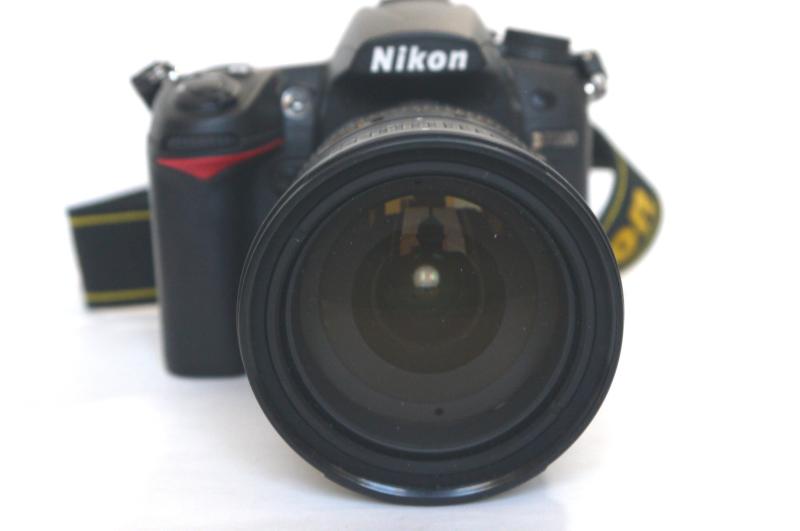 【中古】Nikon デジタル一眼レフカメラ D7000 18-200VRII キット D7000LK18-200|京都LaVIE店