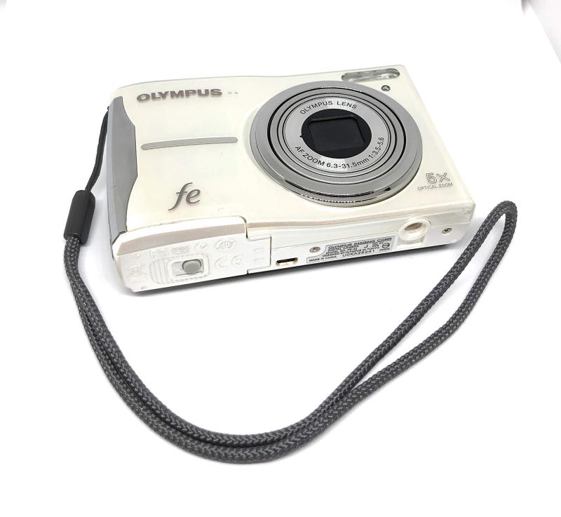 【中古】OLYMPUS デジタルカメラ CAMEDIA FE-46 1200万画素 光学5倍ズーム 2.7型液晶 単3形電池 xDカード使用当店保証30日間 人気モデル 高画質 売れ筋｜京都LaVIE店