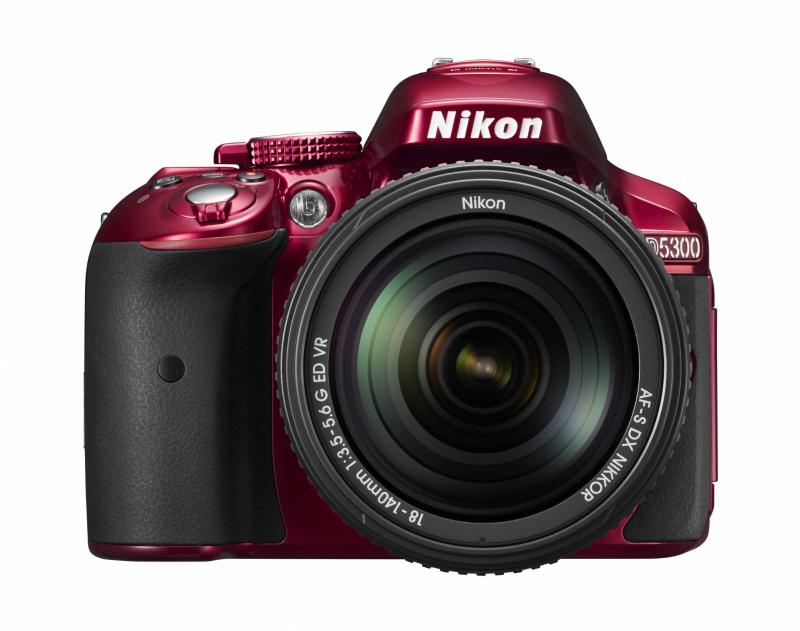 【中古】Nikon デジタル一眼一眼レフ写真機 D5300 18-140VR 水晶体一揃いの道具 赤いこと D5300LK18-140VRRD