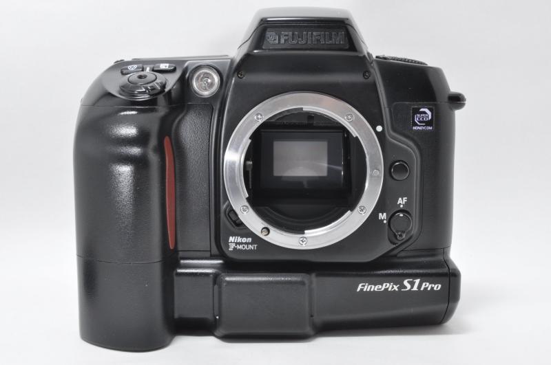 【中古】FUJIFILM FinePix S1 Pro 上半身当店言いはなつ30昼日なか 一般受けひな型 高画質 売れ筋