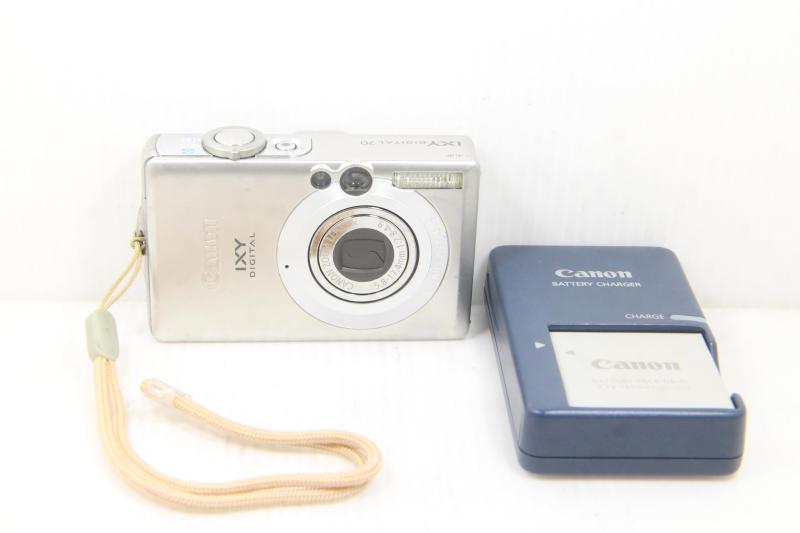 【中古】コンパクトデジタルカメラ IXY DIGITAL 70