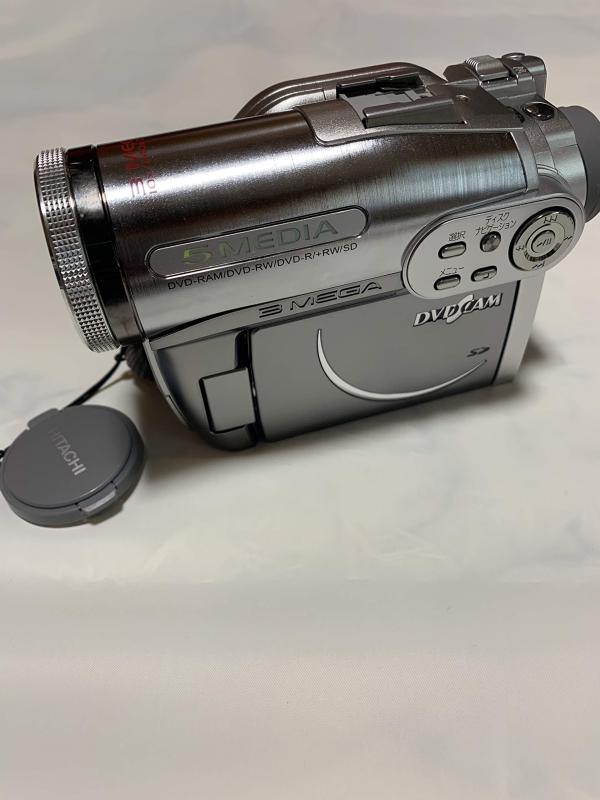 【中古】HITACHI DVDビデオカメラ DVDカム Wooo プレミアムシルバー DZ-GX3300-S