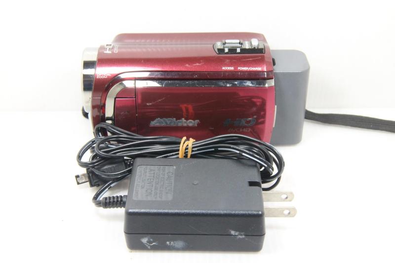 【中古】JVCケンウッド ビクター 60GBハードディスクムービー シルバ- GZ-HD300-S|京都LaVIE店