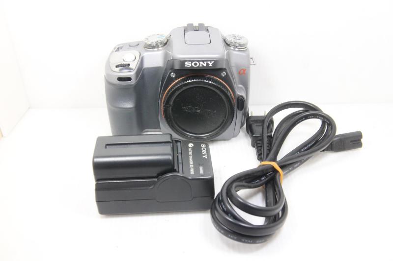 【中古】SONY デジタル一眼一眼レフ写真機 α100 上半身単体 しろがね色 DSLRA100/S当店引き請ける30昼日なか 一般受け模範例 高画質 売れ筋