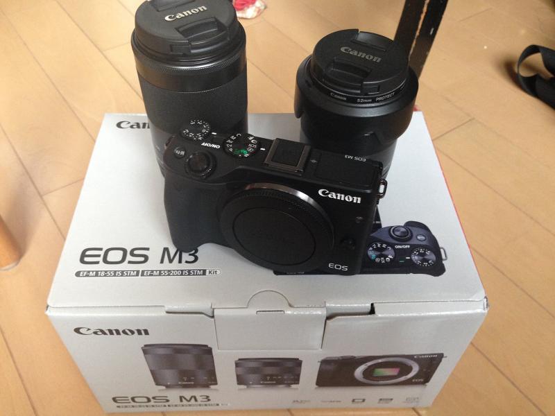 【中古】Canon ミラーレス一眼カメラ EOS M3 ダブルズームキット(ブラック) EF-M18-55mm F3.5-5.6 IS STM EF-M55-200mm F4.5-6.3 IS STM 付属 EOSM3BK-WZK当店保証30日間 人気モ