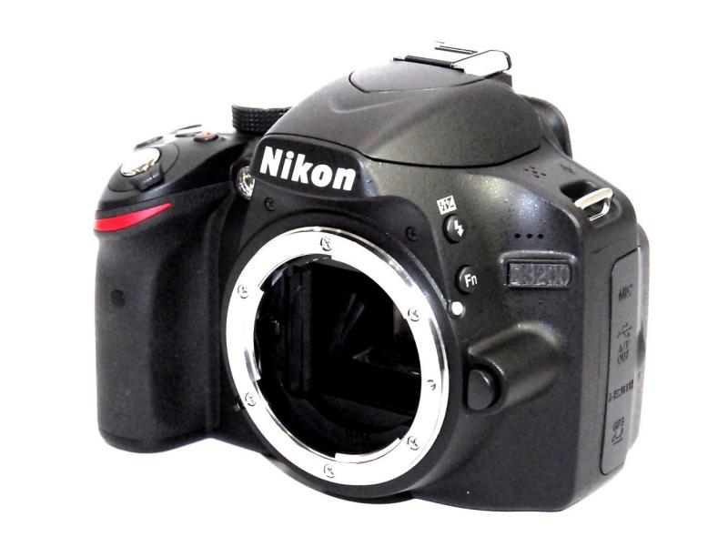 【中古】Nikon デジタル一眼レフカメラ D3200 ボディー ブラック D3200BK