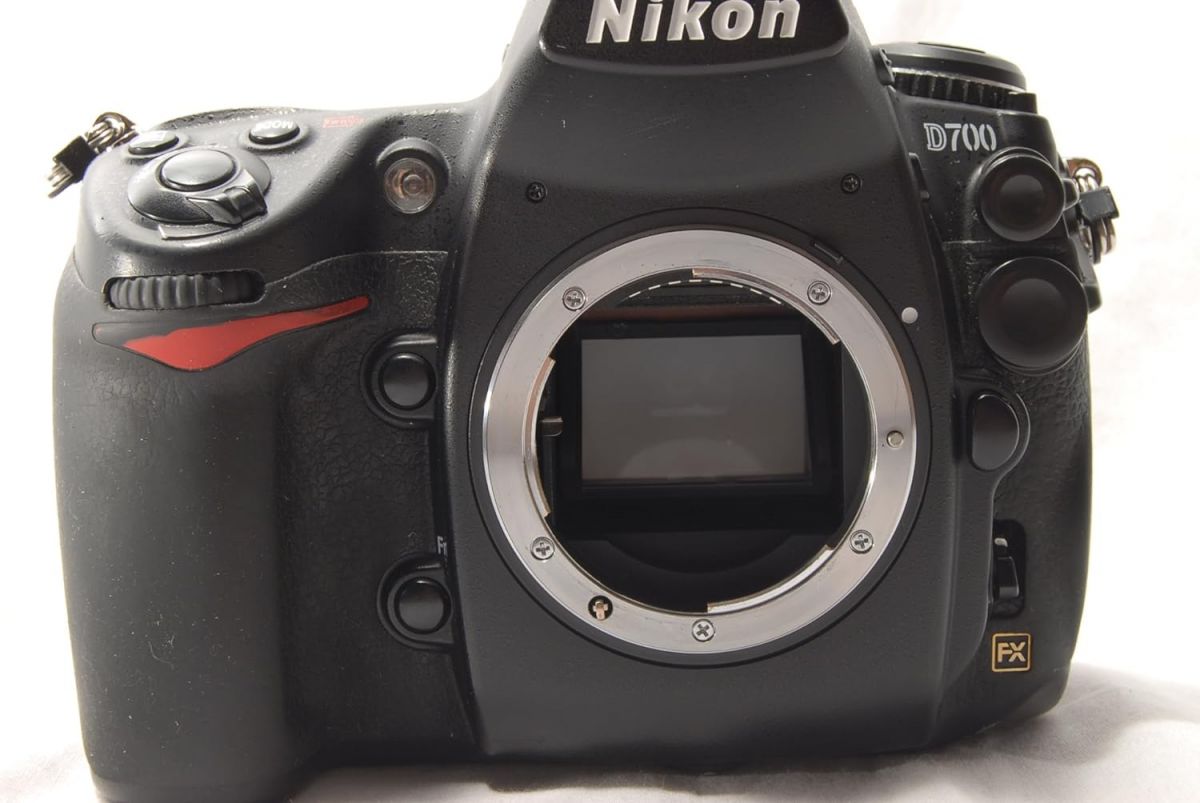 【中古】Nikon デジタル一眼二眼レフ写真機 D700 上半身当店引き受ける30昼日なか 一般受け青写真 高画質 売れ筋