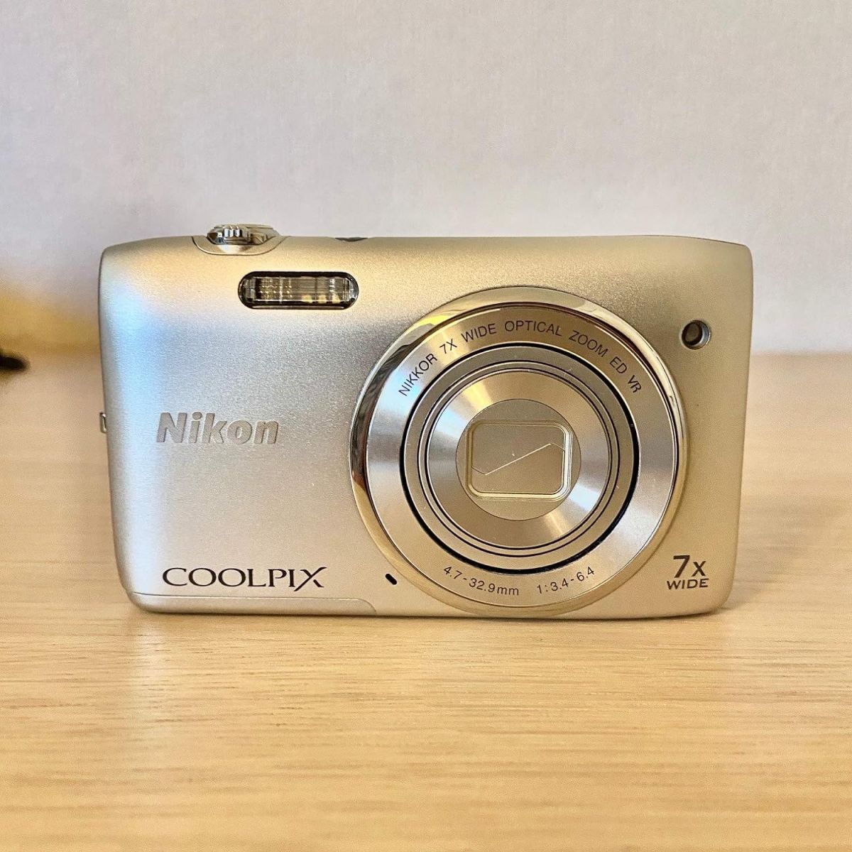 【良品】 Nikon COOLPIX S3500 光学7倍ズーム 2005万画素 楽天市場】【中古】 Nikon デジタルカメラ COOLPIX S3500 光学7倍