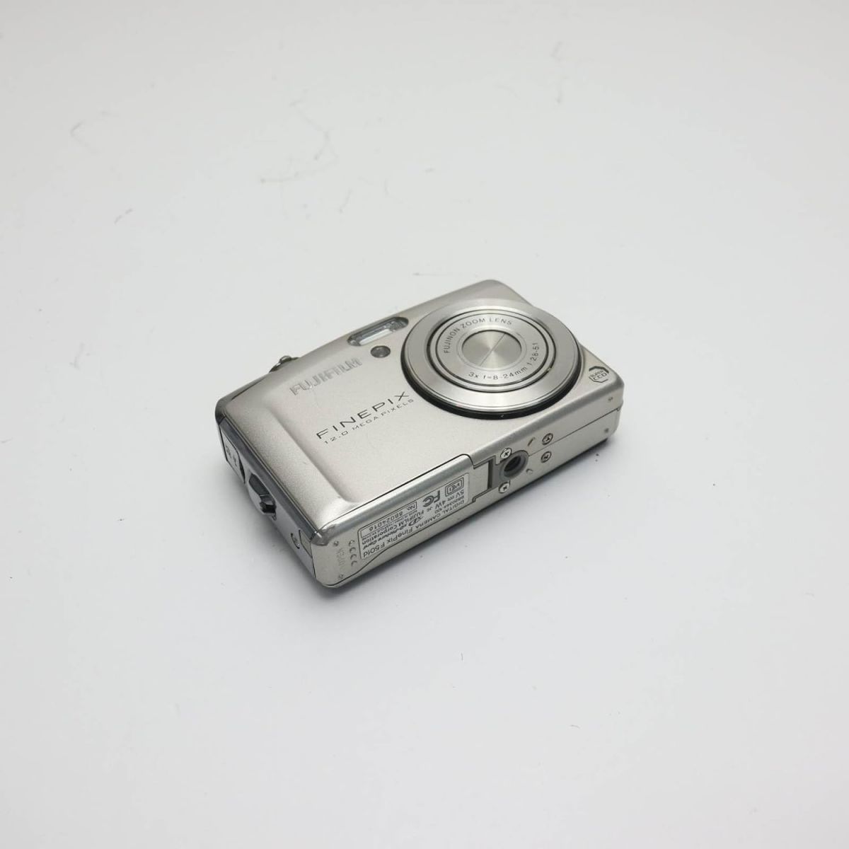 【中古】FUJIFILM デジタルカメラ FinePix (ファインピクス) F50fd シルバー 1200万画素 光学3倍ズーム FX-F50FD当店保証30日間 人気モデル 高画質 売れ筋