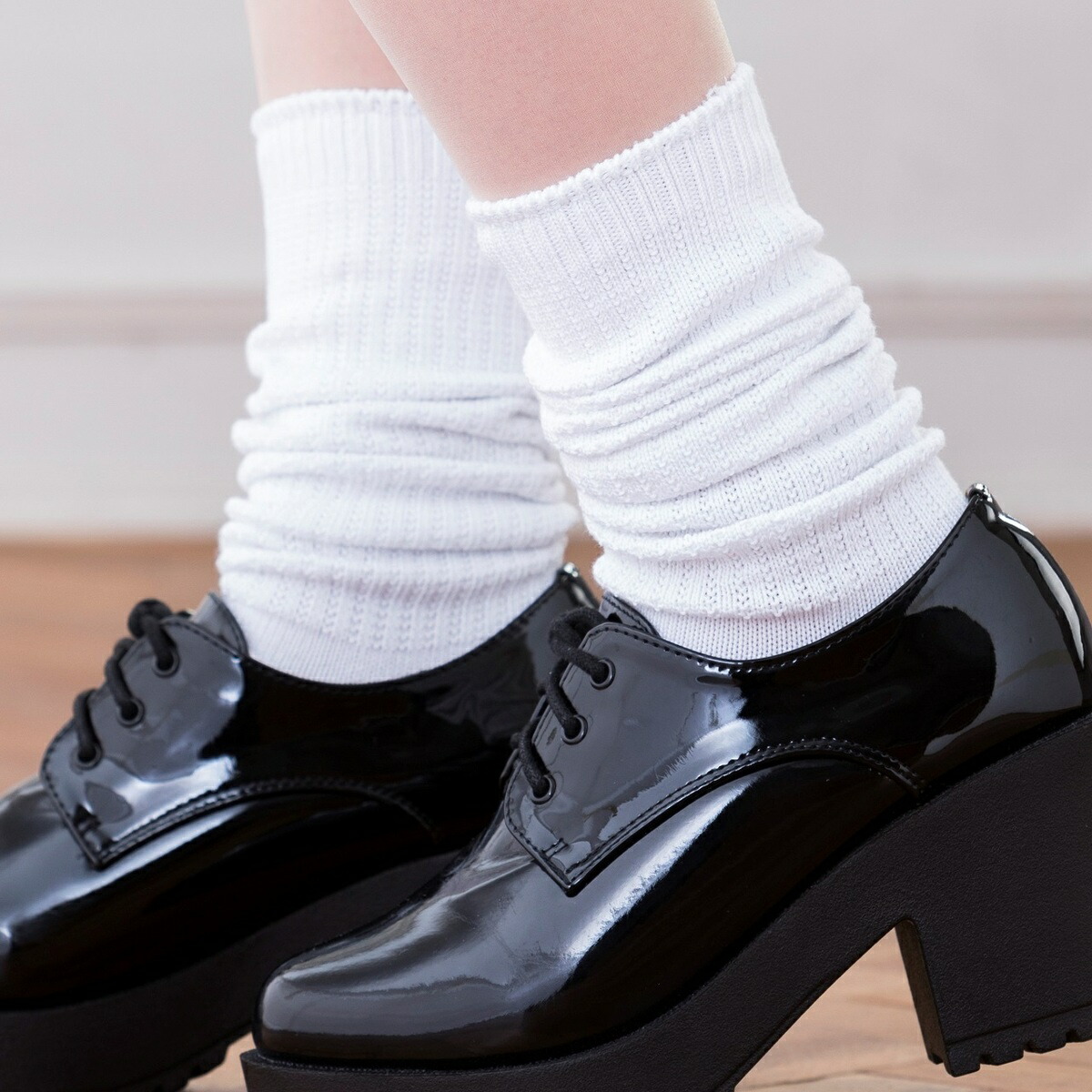 ルーズソックス 30cm丈 23 25cm Jk School Socks Y2k アクセサリ コスプレ スクール レディース靴下 ロリータ 制服 厚底 厚底シューズ 地雷系 女子高生 新学期 新生活 日本製 服飾小物 白 通学 量産型 雑貨 靴関連 黒 半額sale 日本製