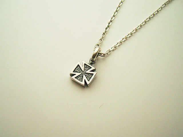 楽天市場】GRAN DEUR 選べる 天然石 アイアンクロス シルバー