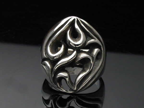 【シルバーアクセサリー】【送料無料】 アラベスクシールドリング【smtb-k】【ky】【唐草リング】 19,250円