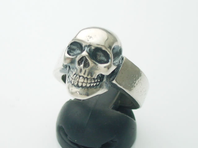 【シルバーアクセサリー】【送料無料】スカルイレブンリング【smtb-k】【ky】