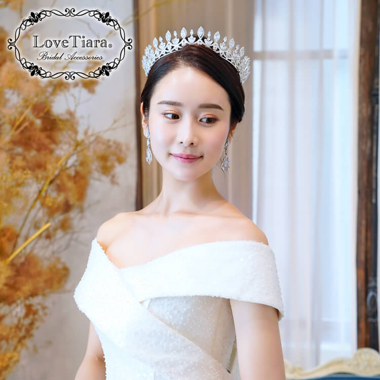 Ginger掲載商品 クラウン 王冠 花嫁 結婚式 ブライダル ウエディング ウェディング エミル ヘッドドレス 30 Off ジルコニア 豪華 アイテム 小物 キュービックジルコニア カチューシャ 髪飾り アクセ ヘッド ヘッドアクセサリー ヘアアクセサリー アクセサリー
