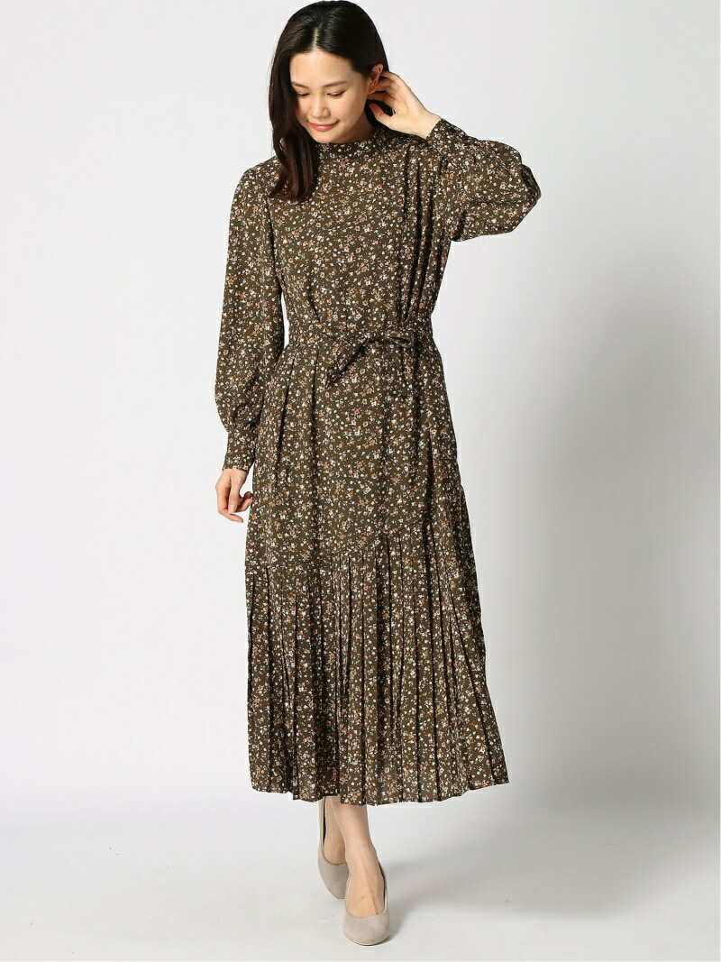 楽天市場 Rakuten Fashion Sale 68 Off ハナガラプリーツワンピース Lowrys Farm ローリーズファーム ワンピース ロングワンピース マキシワンピース カーキ ブラック Rba E Lowrys Farm ローリーズファーム