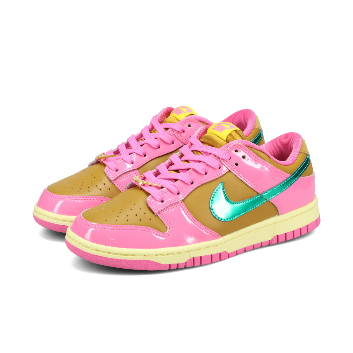 【12,000円均一SALE】 NIKE WMNS DUNK LOW PG QS 【PARRIS GOEBEL】 ナイキ ウィメンズ ダンク ロー PG QS レディース スニーカー ローカット PLAYFUL PINK/MULTI COLOR/BRONZINE ピンク FN2721-600｜KICKS LAB. アウトレット店