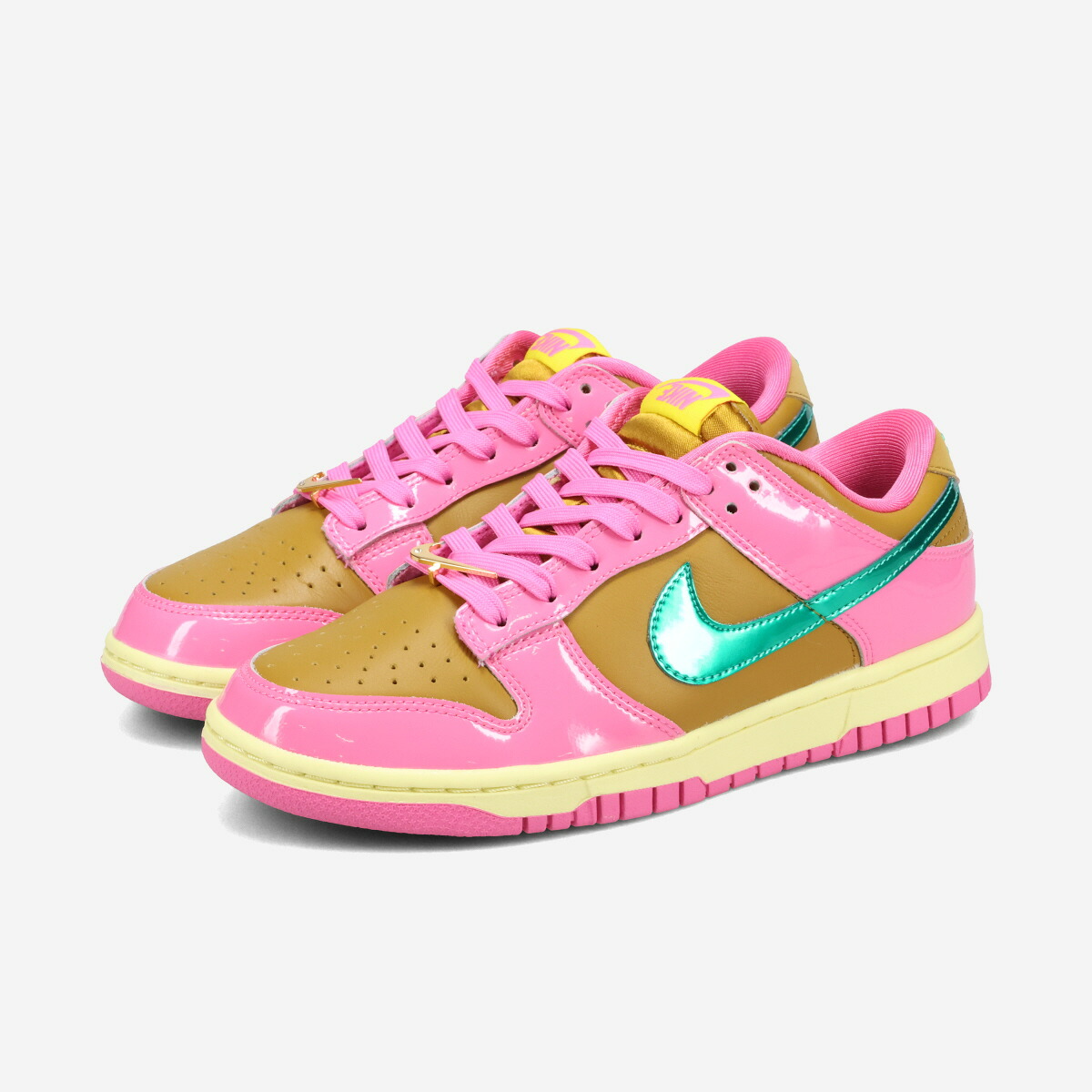 【12,000円均一SALE】 NIKE WMNS DUNK LOW PG QS 【PARRIS GOEBEL】 ナイキ ウィメンズ ダンク ロー PG QS レディース スニーカー ローカット PLAYFUL PINK/MULTI COLOR/BRONZINE ピンク FN2721-600｜KICKS LAB. 店
