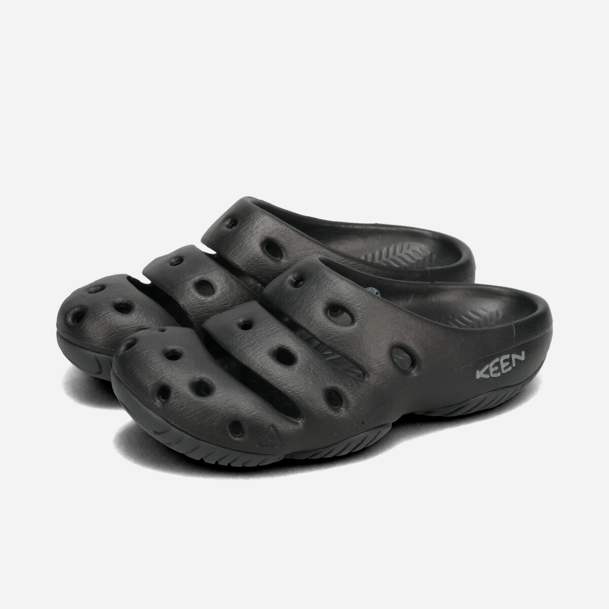 KEEN YOGUI キーン ヨギ レディース サンダル BLACK/MAGNET ブラック 1028812