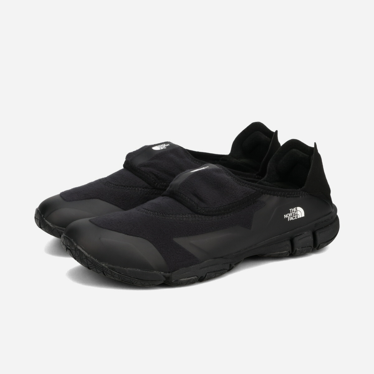 【30%OFF】 THE NORTH FACE STRATUM PIKA FE ノースフェイス ストレイタム ピカ フリース メンズ レディース スニーカー ローカット BLACK/BLACK ブラック NF52581-KK