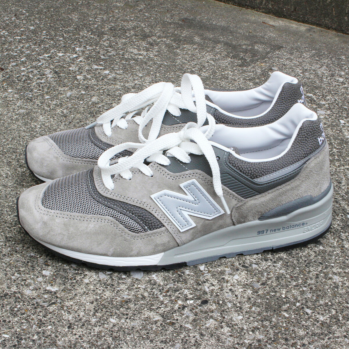 m 997
