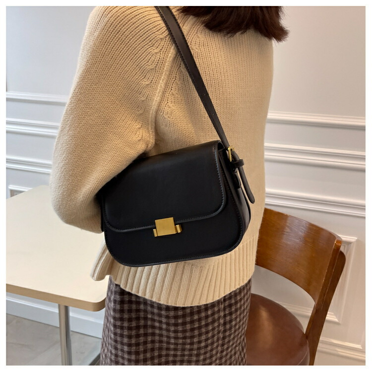 【送料無料】バッグ 　可愛い　レイディ　コインバッグ　革 4,542円
