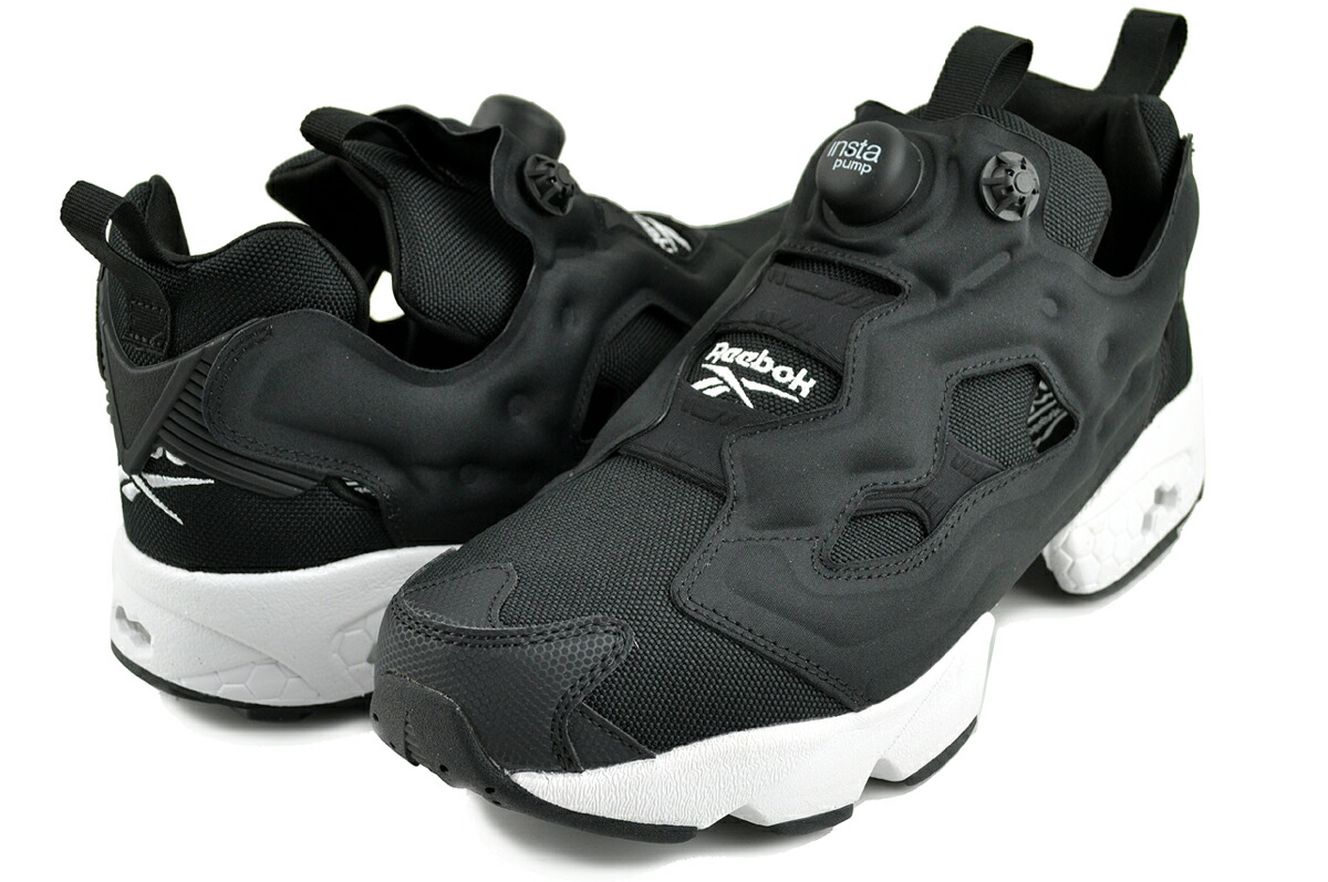 Reebok Insta Pump ブラックスニーカー shoemart_pump-587711-575150