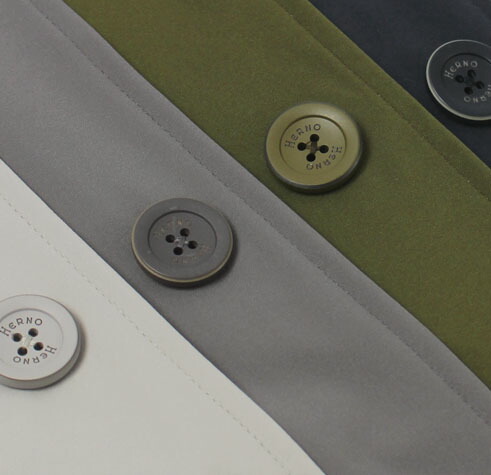 【国内正規品】【SALE 30】春夏 HERNO ( ヘルノ ) / IM0175U / 3レイヤーストレッチ / ナイロン バルカラー コート【9404.グレージュ/9465.グレー/7750.オリーブ/9200.ネイビー】 【国内正規品】【SALE 30】春夏 HERNO ( ヘルノ ) / IM0175U / 3レイヤーストレッチ / ナイロン バルカラー コート【9404.グレージュ/9465.グレー/7750.オリーブ/9200.ネイビー】