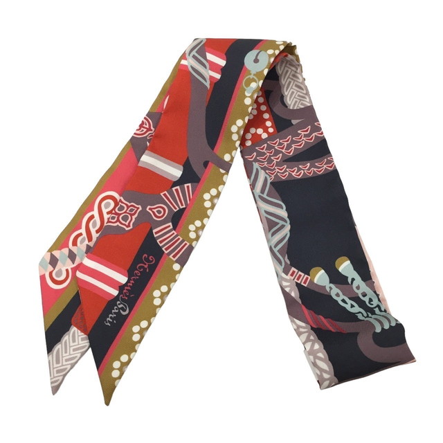 HERMES エルメスツイリー ド•レ•ブックル 美品 楽天市場】エルメス ツイリー ド レ ブックル ブロデリー アン