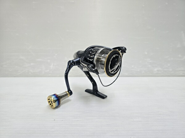 【中古品】 シマノ SHIMANO スピニングリール 21 ツイン力強さ XD C5000XG リブレ LIVRE フォルテッシモ ファイヤー＆ゴールド 〇YR-19600〇 リール本体-リール