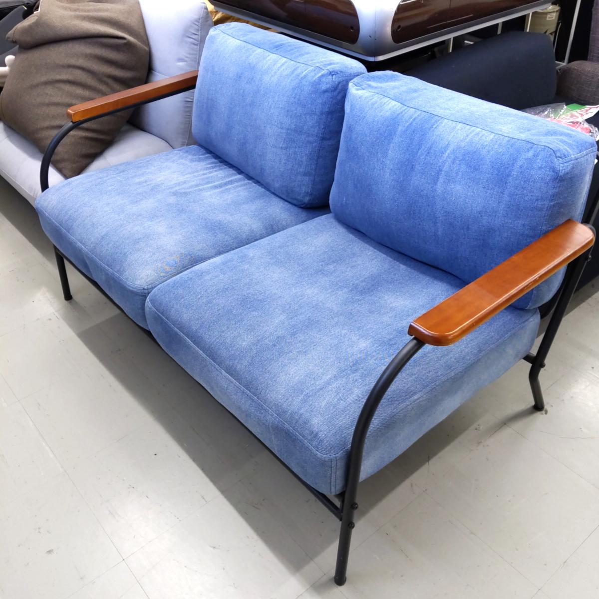【中古品】アイアンソファ 2.5人掛け 2Pソファ インダストリアル カジュアル 木肘〇YR-54790〇