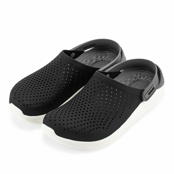 crocs all black