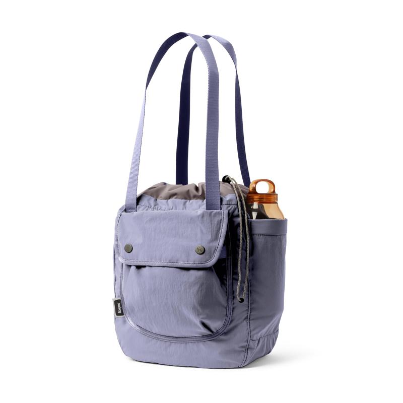 [Bellroy] Cinch Tote 電気容量16L 軽さトートバッグ 上っ面にスナップボタン付き添い人衣嚢と受けが良い衣嚢 旅行バッグに取り付け能力のある 開け閉めし分かりやすいドローコードデザイン
