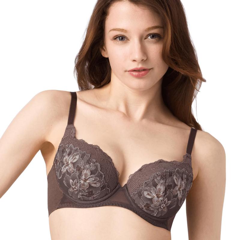 [Triumph] エンジェルのブラジャー 巫女寄せのハリ感636 ブラ