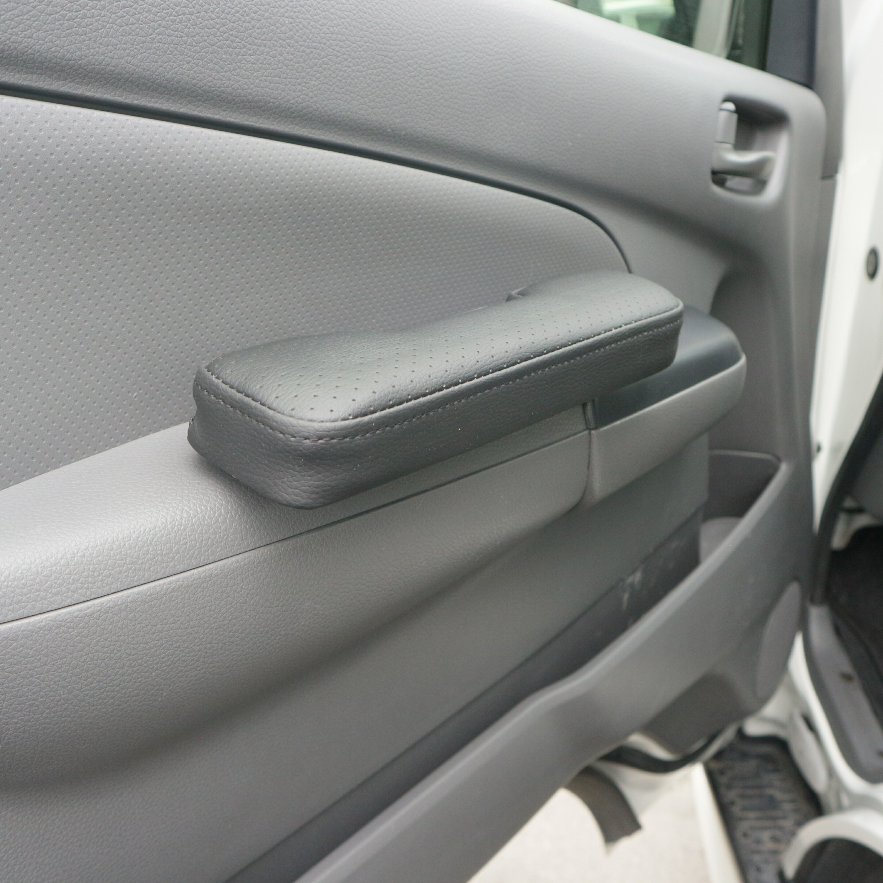 楽天市場】【楽天スーパーSALE P10倍】 日産 キャラバン NV350 E26