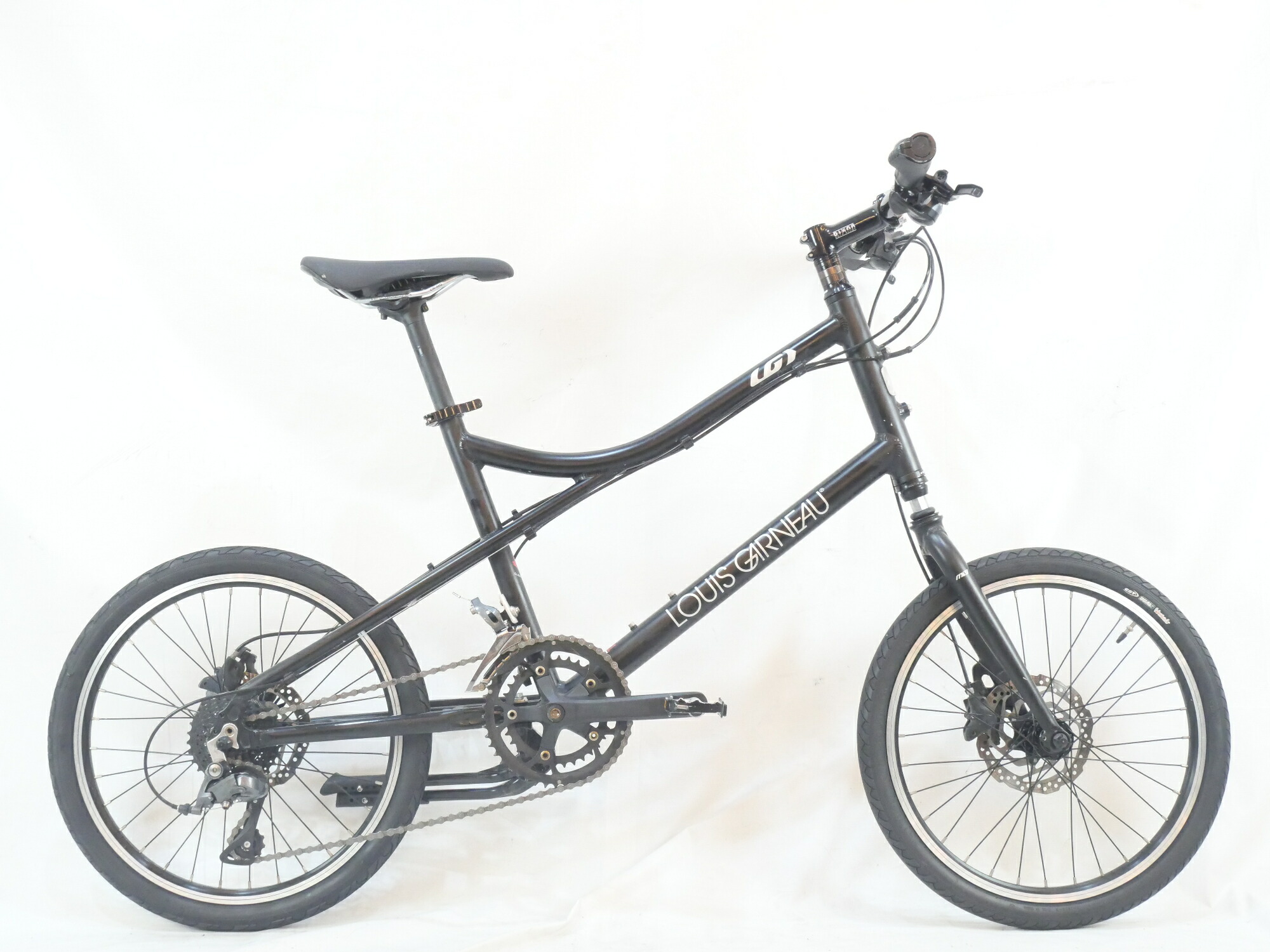 イーゼル9.0 LGマットホワイト ルイガノ イーゼル9．0 街中を駆け抜けるスポーティーなミニベロ