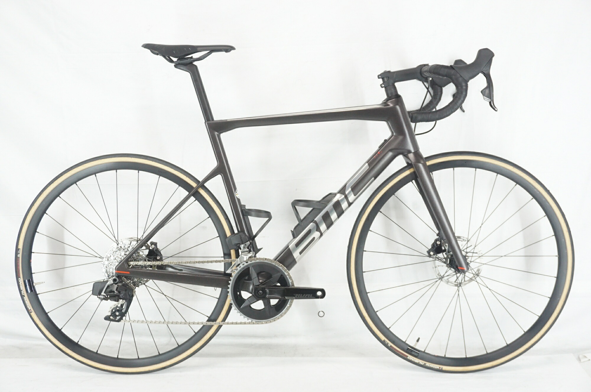 【中古】 BMC 「ビーエムシー」 TEAMMACHINE SLR FOUR RIVAL AXS 2023年模範例 読み込む自動二輪車 / バイチャリ阪急塚口店 スポーツ・アウトドア-ロードバイク