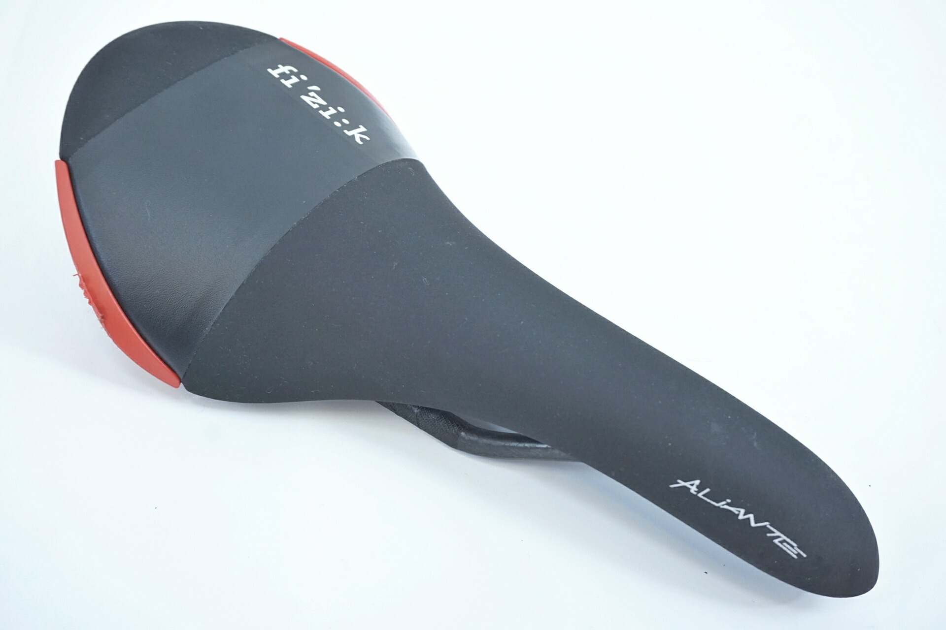【中古】 FIZIK 「フィジーク」 ALIANTE R1 サドル / バイチャリ有り明け方苑地店