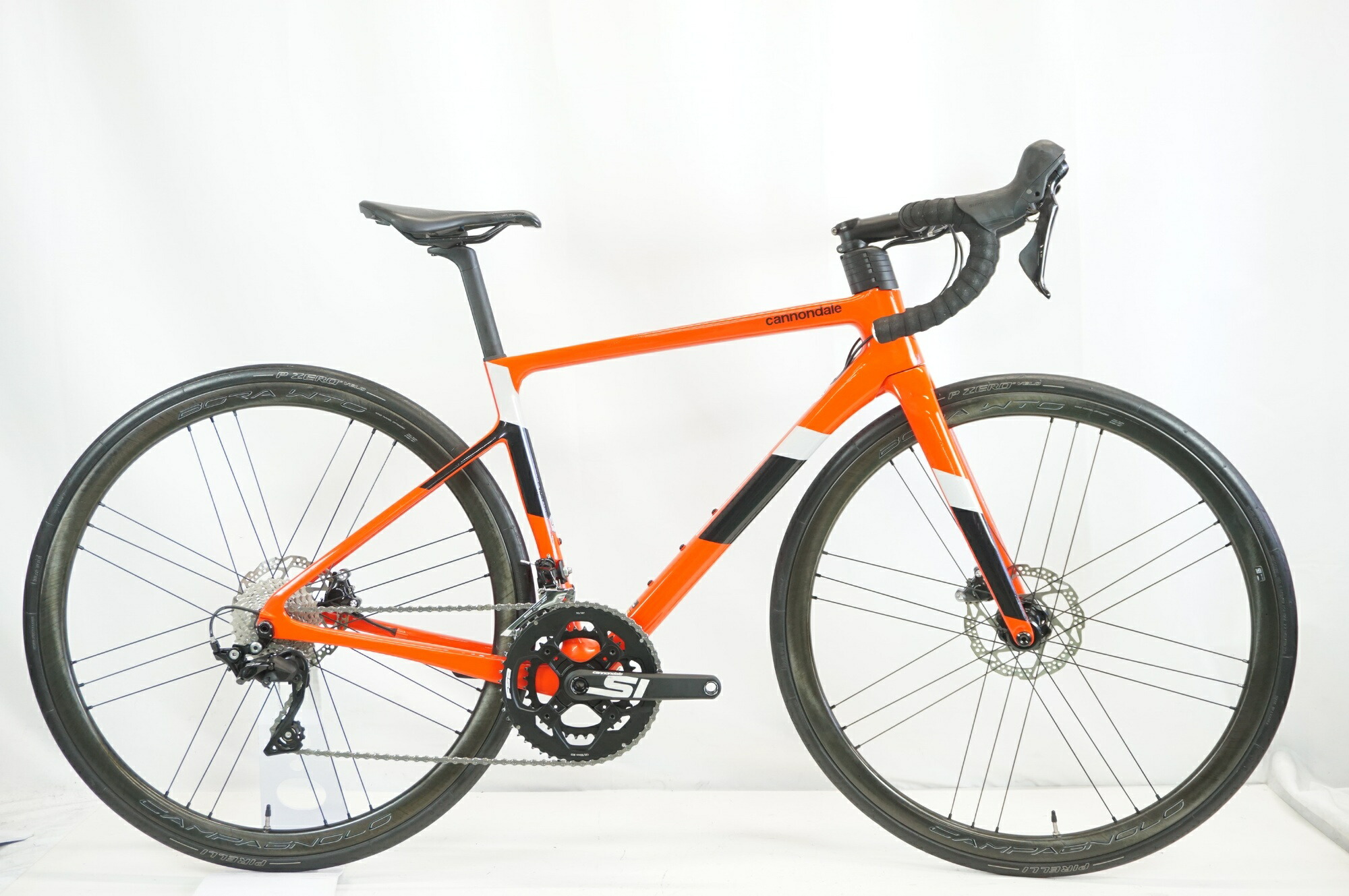 【中古】 CANNONDALE 「キャノンデール」 SUPERSIX EVO CARBON DISC 105 2020年模範例 読み込む自動二輪車 / バイチャリ宇都宮店 スポーツ・アウトドア-ロードバイク