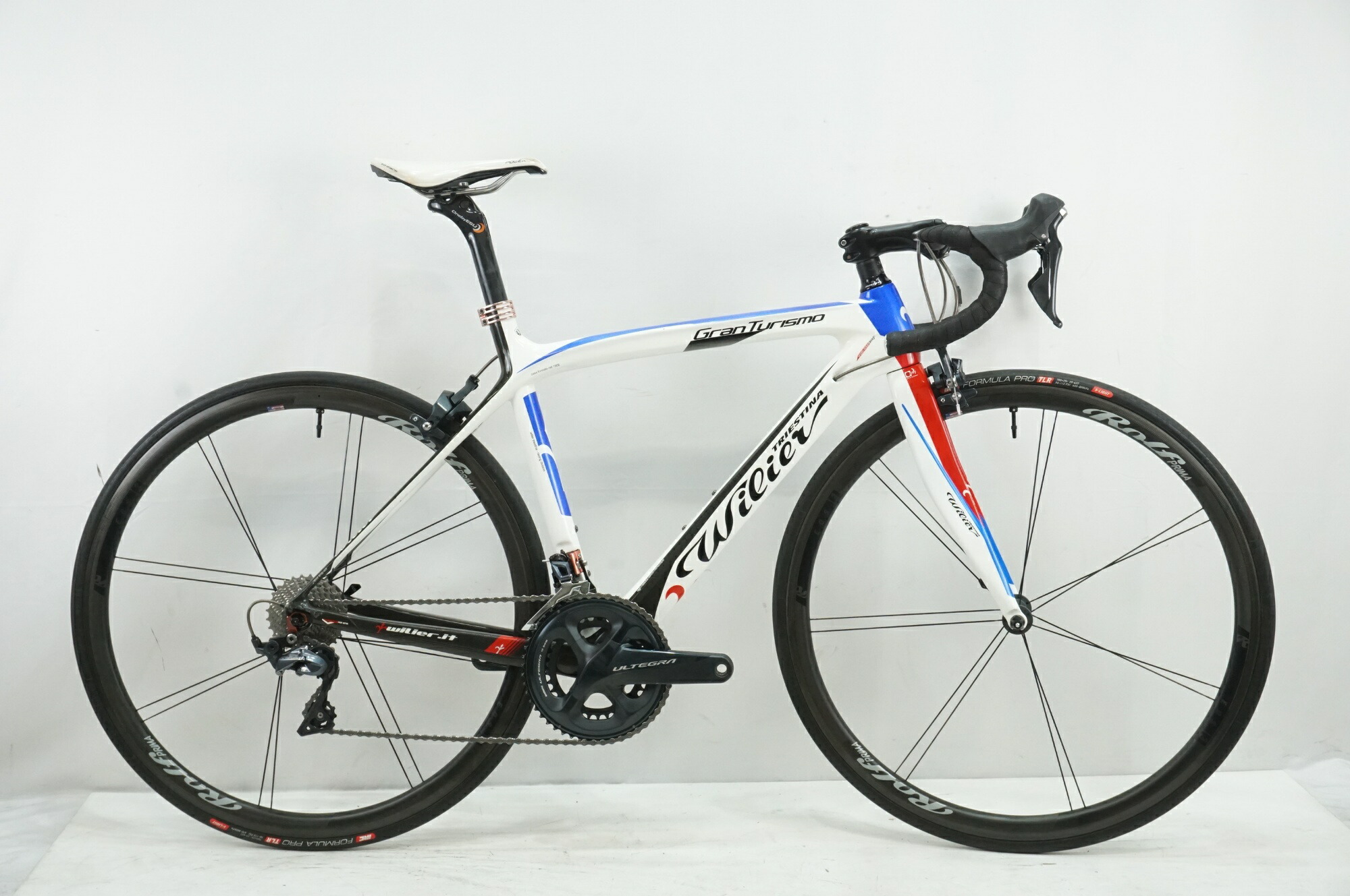 【中古】WILIER 「ウィリエール」 GRANTURISMO 2011年模範例 カスタム 読み込む自動二輪車 / 殿堂店 ロードバイク-スポーツ・アウトドア-自転車・サイクリング