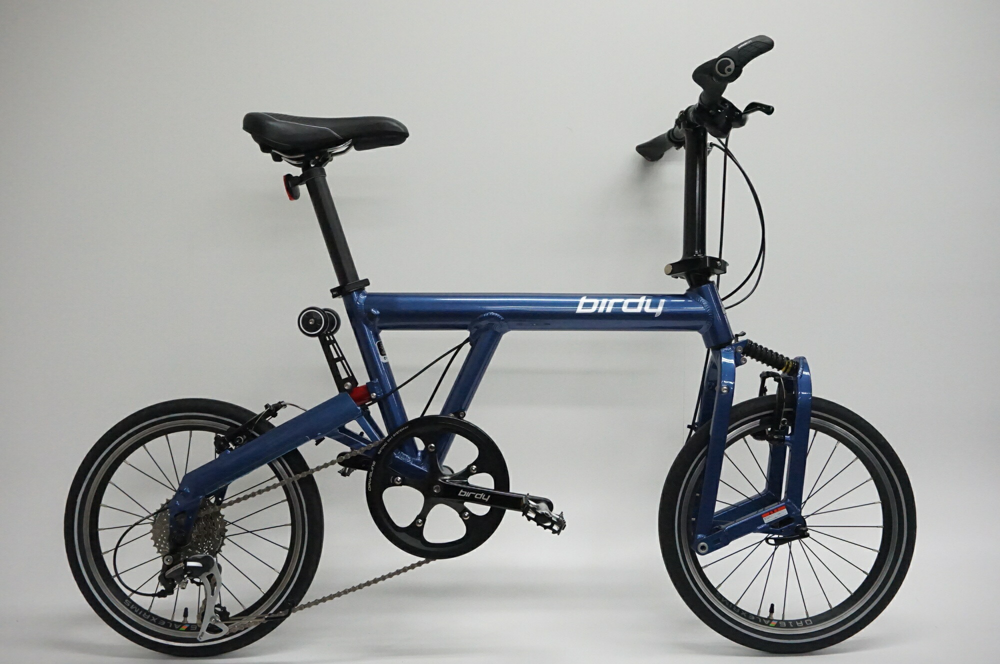 【中古】  R\u0026M 「リーズ＆レギオモンタヌス」 NEW BIRDY CLASSIC 2024年模範例 18in 折り畳み銀輪 / バイチャリ福岡店