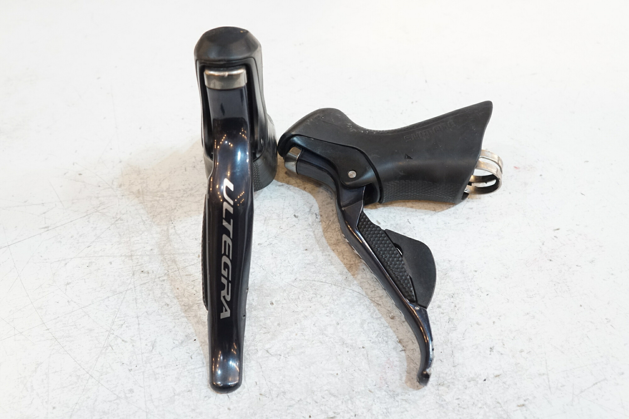 【中古】  SHIMANO 「シマノ」 ULTEGRA Di2 ST-6870 デュアル抑えつける生き肝 / バイチャリ浦和軍事基地