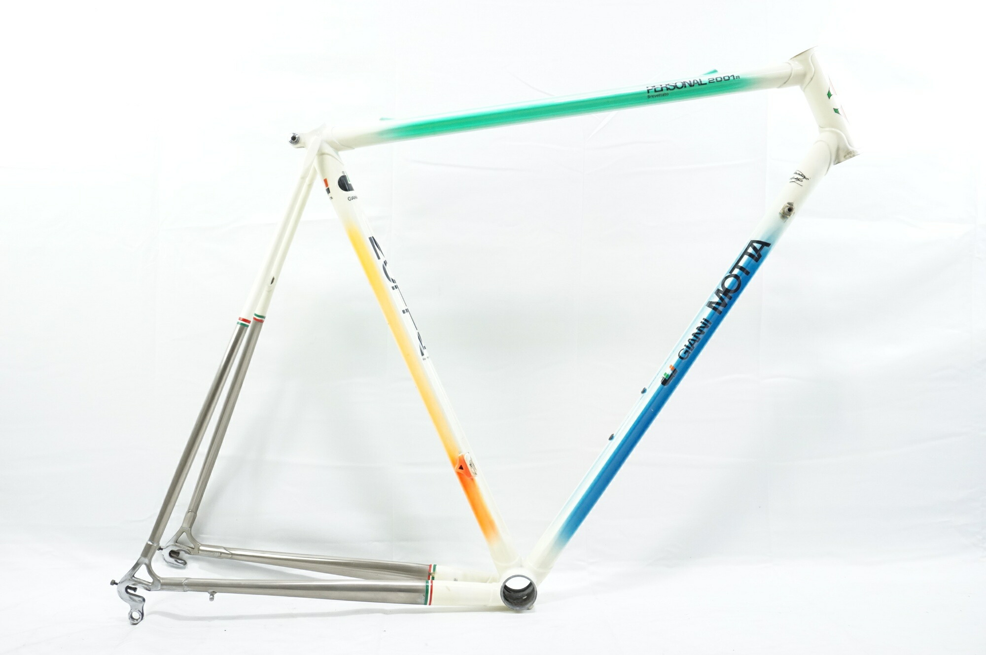 【中古】 GIANNI MOTTA 「ジャンニモッタ」 PERSONAL 2001R 年式曖昧模糊たる 一こま / バイチャリ中目黒店