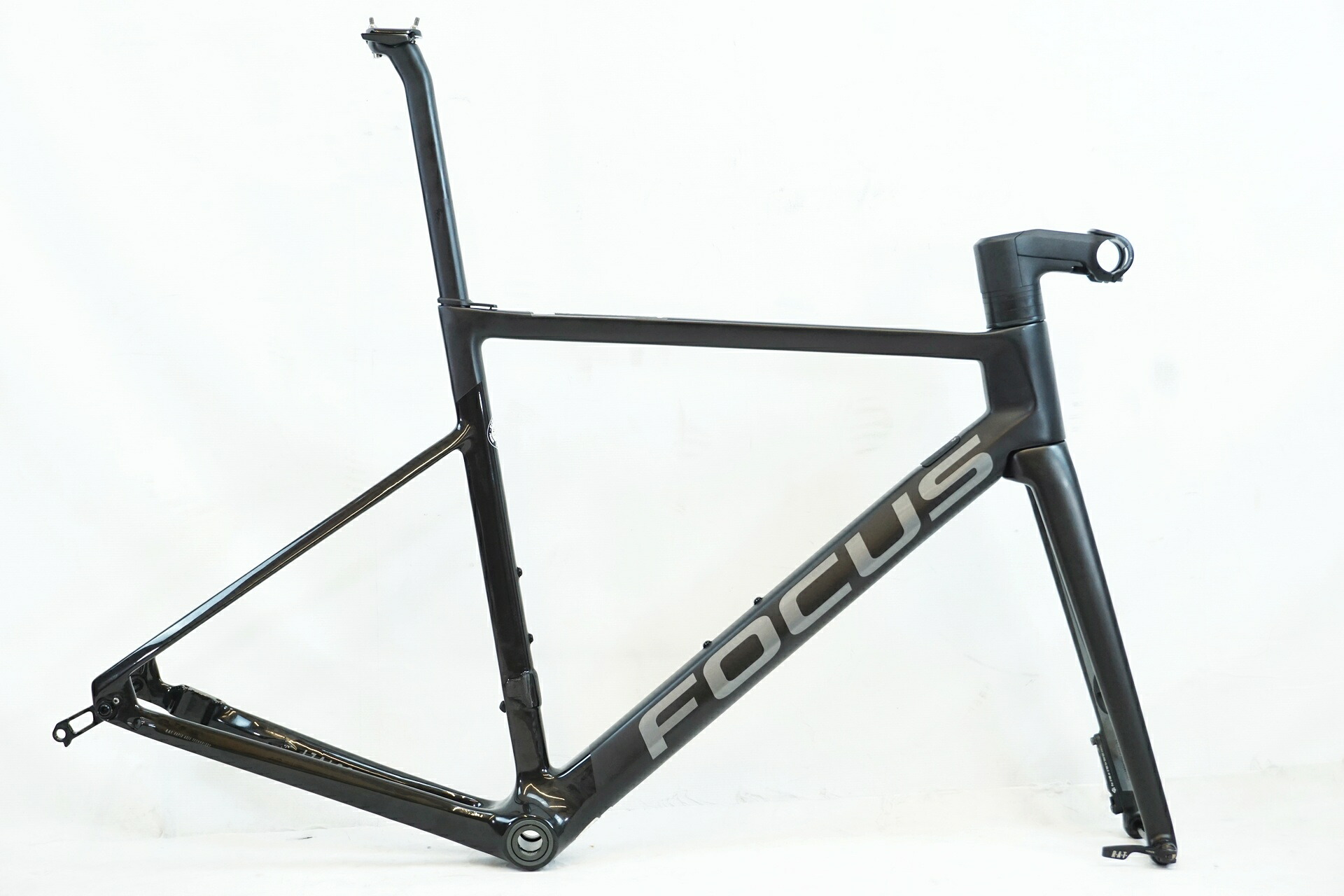 【中古】 FOCUS 「フォ-カス」 IZALCO MAX DISC 9 2022年青写真 一こま仕掛ける / バイチャリ有り明け方苑地店