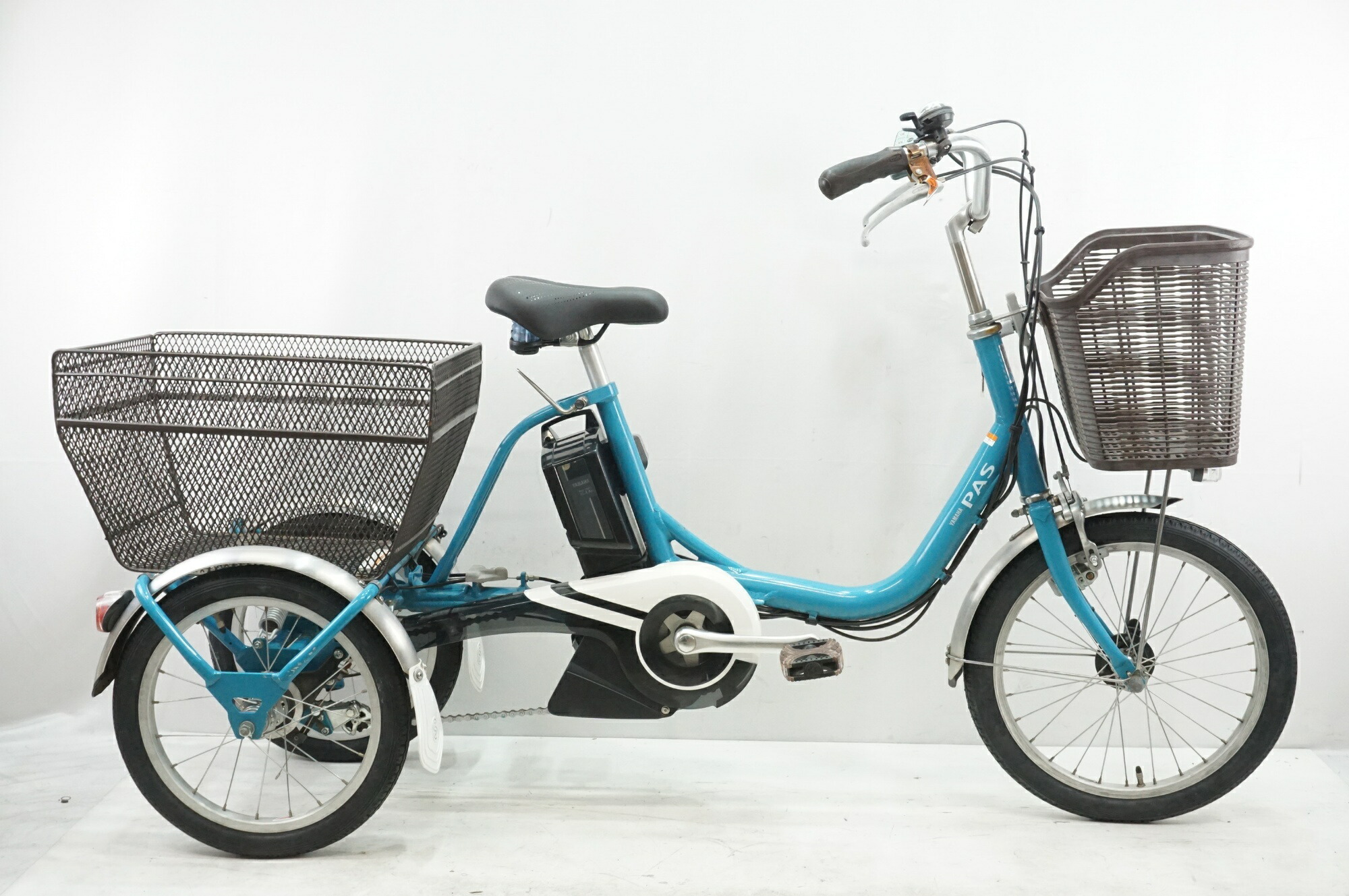 【中古】YAMAHA 「ヤマハ」 PAS 手押し車 PA16W 2020年真似形 18/16in 電動助けること銀輪 / 霊殿店