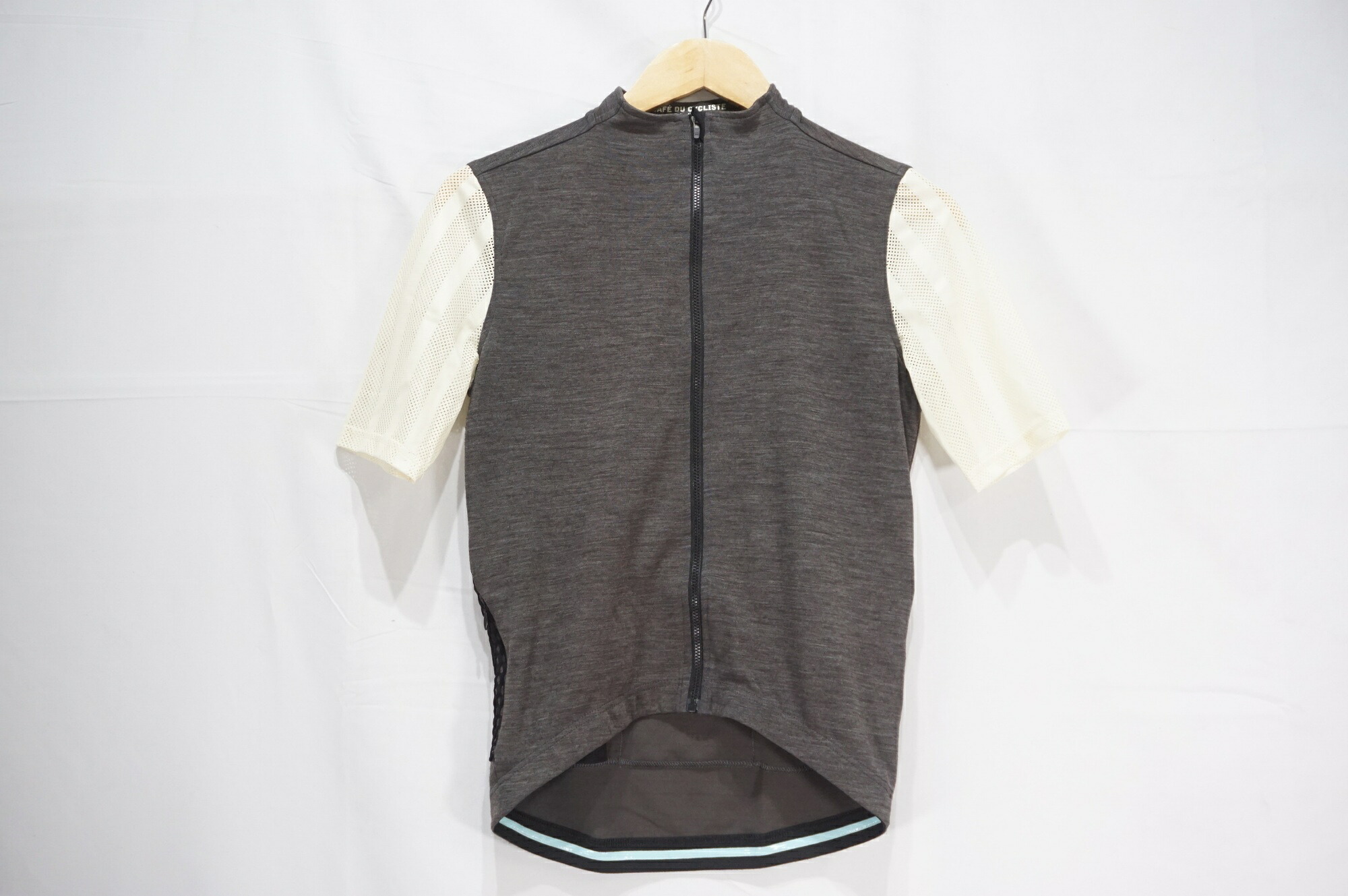 【中古】 CAFE DU CYCLISTE 「カフェドシクリステ」 Sサイズ ジャージ / バイチャリAKIBA店|buychari