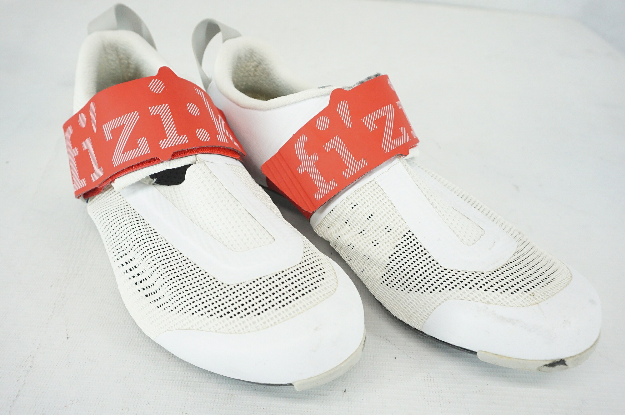 【中古】 FIZIK 「フィジーク」 TRANSIRO HYDRA AEROWEAVE CARBON 27cm シューズ / バイチャリ阪急塚口店|buychari