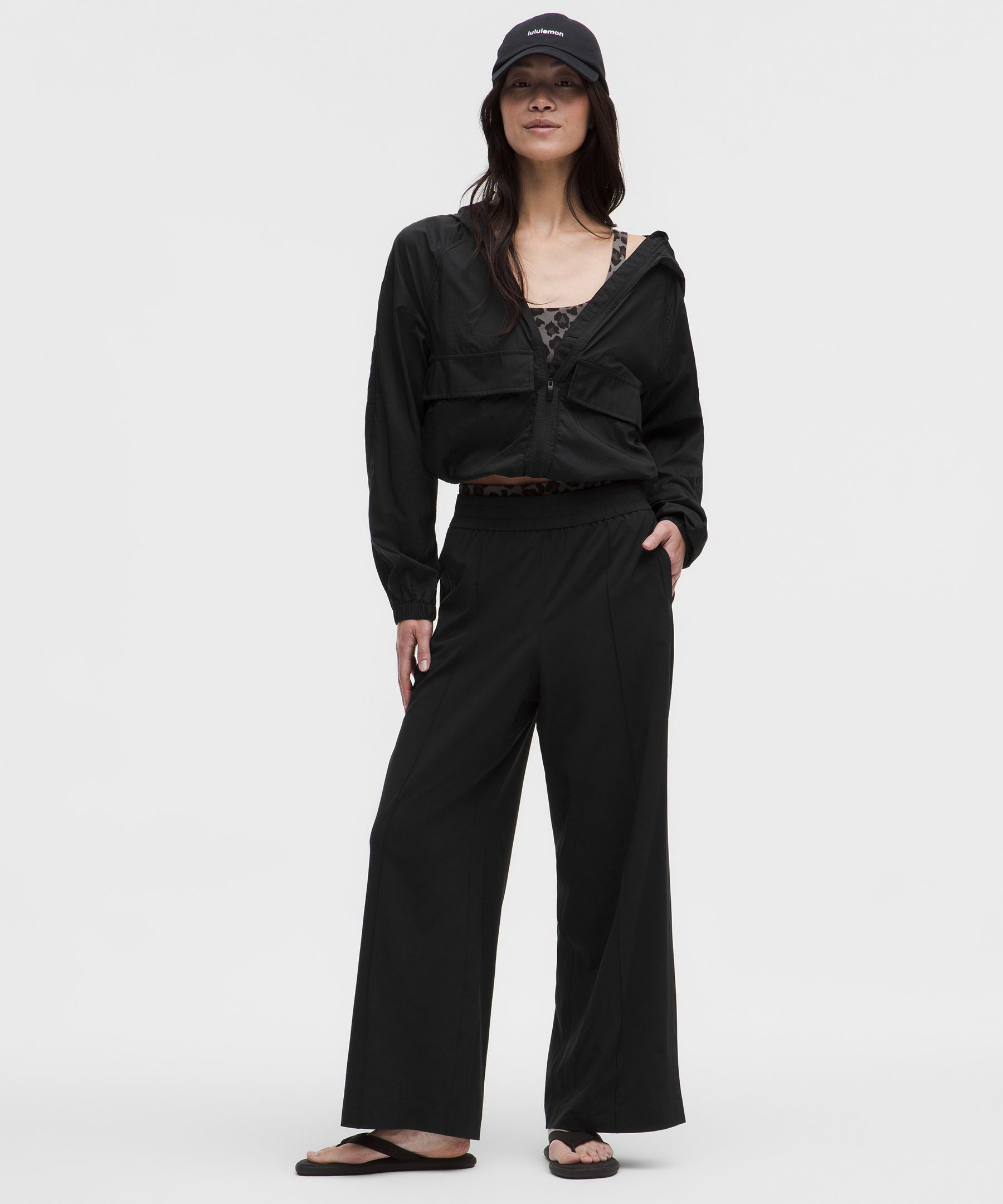 [公式] ルルレモン lululemon 女性 Breezily ミッドライズパンツ *アジアフィット - パンツ - カジュアル｜ルルレモン 公式ショップ