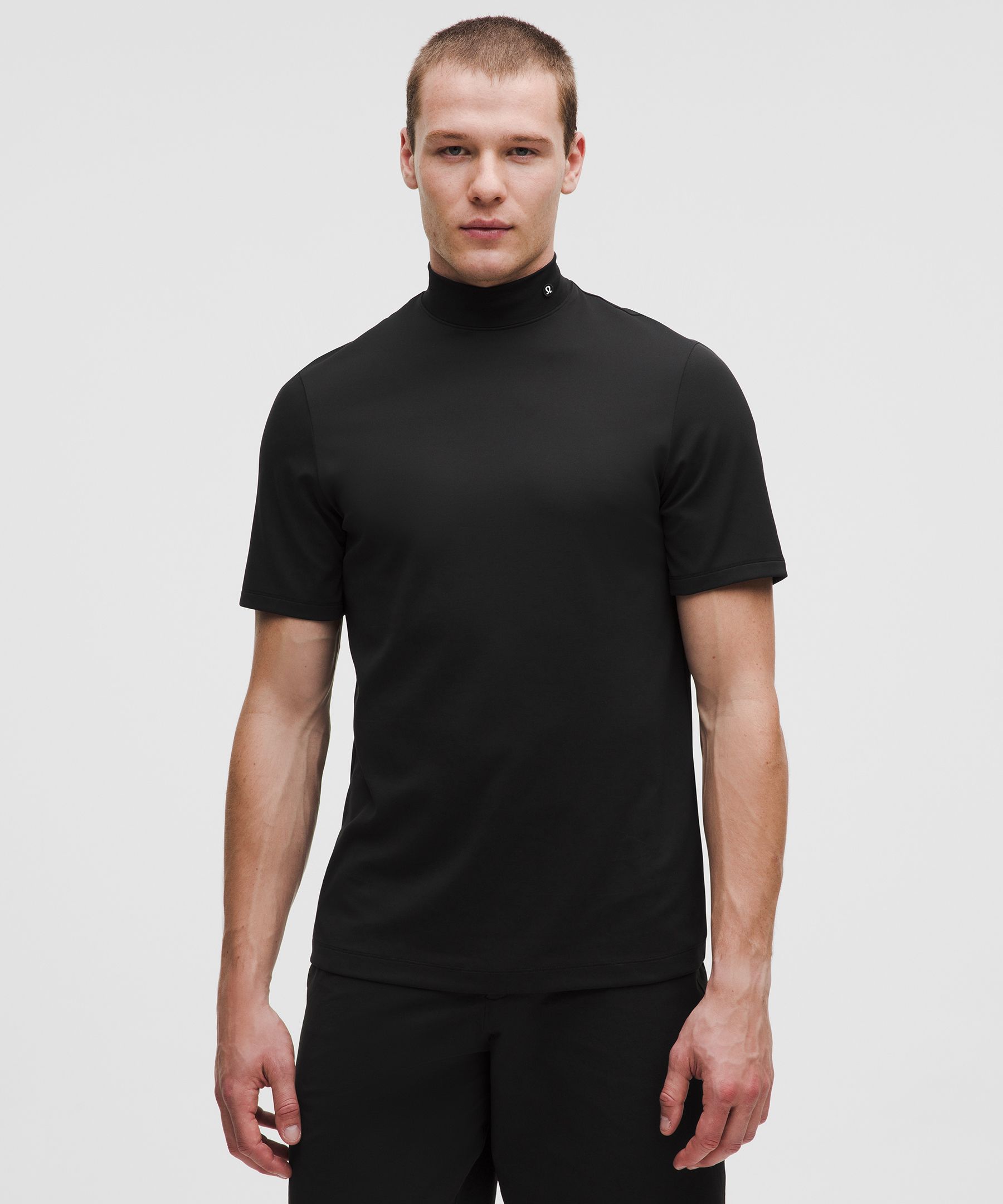 [公式] ルルレモン lululemon 男性 メンズ ShowZero&trade; スリムフィット モックネックシャツ - シャツ - ゴルフ｜ルルレモン 公式ショップ