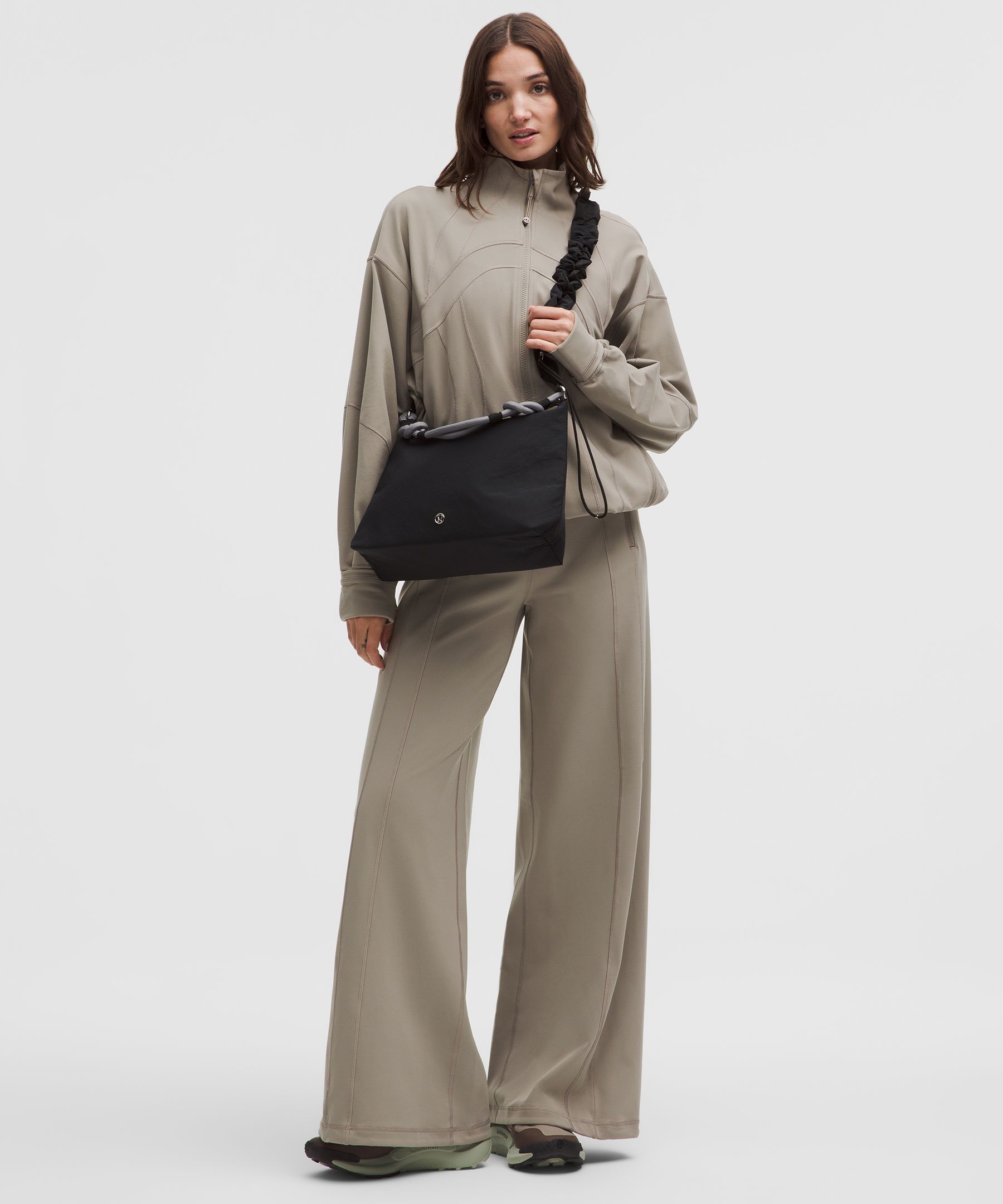 [公式] ルルレモン lululemon 女性 コンバーチブル ルーシュストラップ クロスボディバッグ 6.5L - バッグ - カジュアル｜ルルレモン 公式ショップ